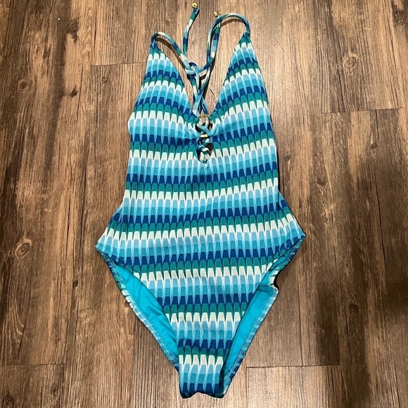 NWT Trina Turk Women's Standard Moonray Mitered One Piece Swimsuit - Picture 4 of 6